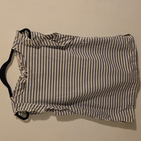 Loft Ruffle Sleeve Blouse Size Small - Picture 2 of 2